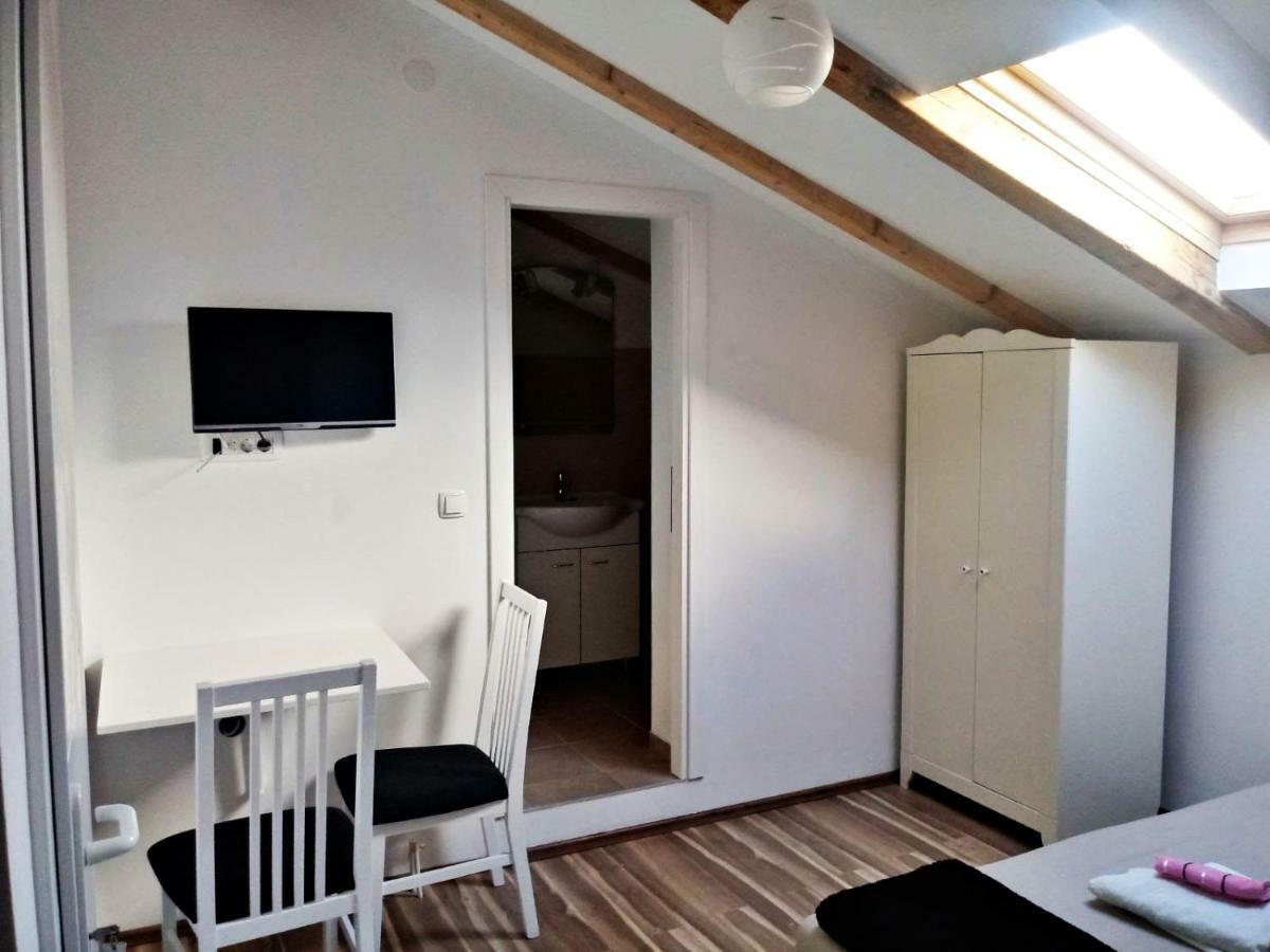 Apartmani Marijana Šibenik Esterno foto