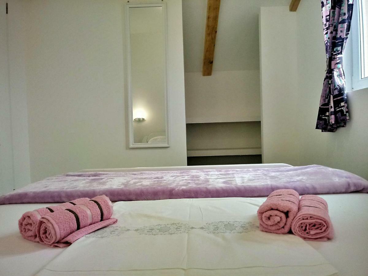 Apartmani Marijana Šibenik Esterno foto