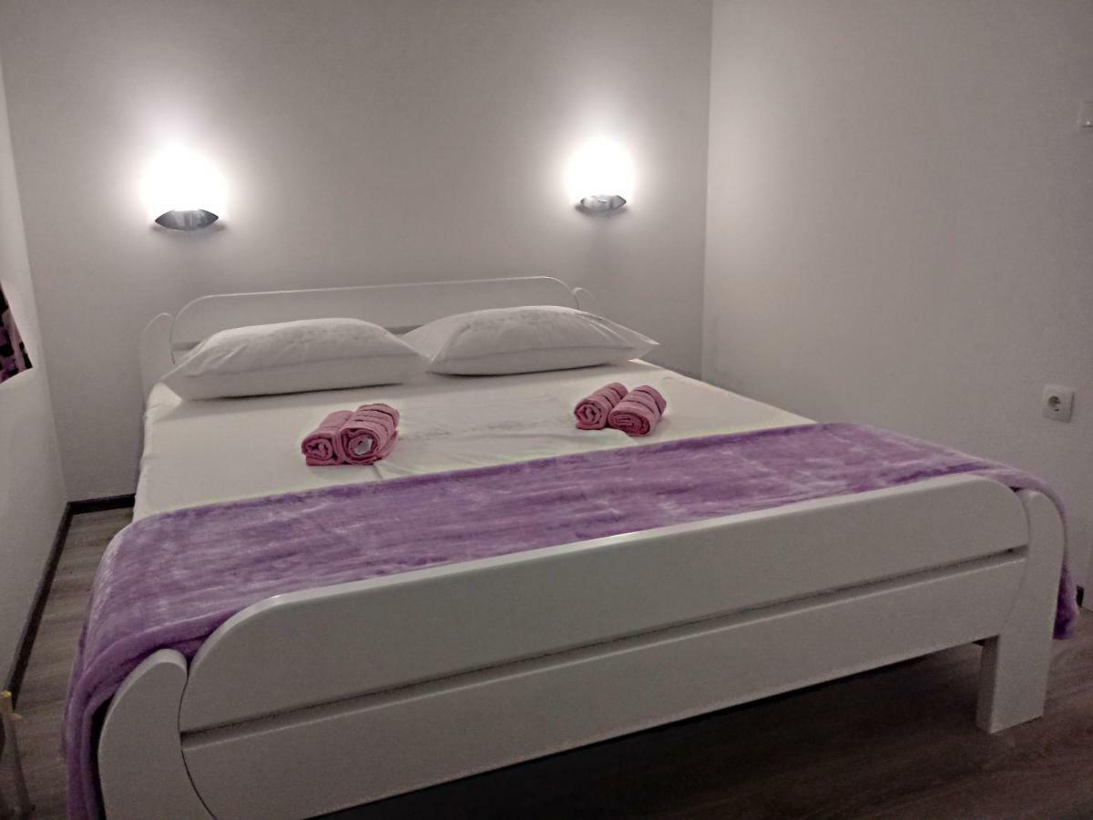 Apartmani Marijana Šibenik Esterno foto